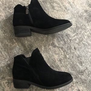 Blondo Lanka Waterproof Booties
